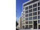 staedtische_blockstruktur_solitaerbau_raumkante_asymmetrische_fassade_kastenfenster_sonnenschutz_m8architekten